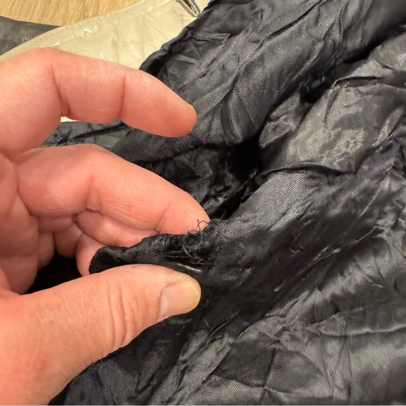 Alji piel Women's Black Leather Button-Front Jacket with Cream Contrast Collar - Picture 9 of 11